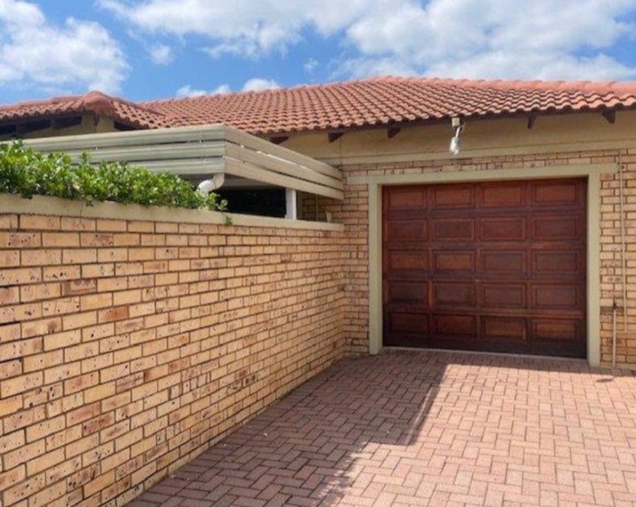 2 Bedroom Property for Sale in Potchefstroom North West